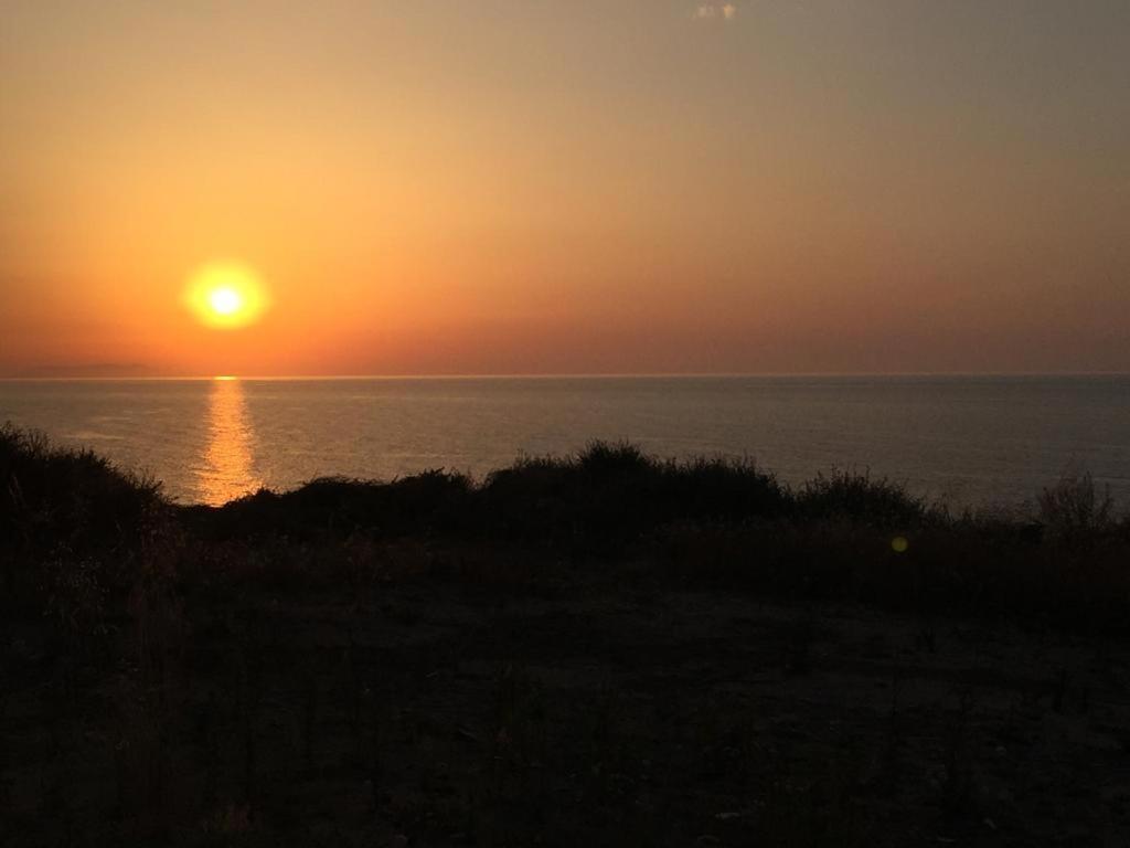 Apartment Tramonto Sea-Front Valledoria  Exterior photo