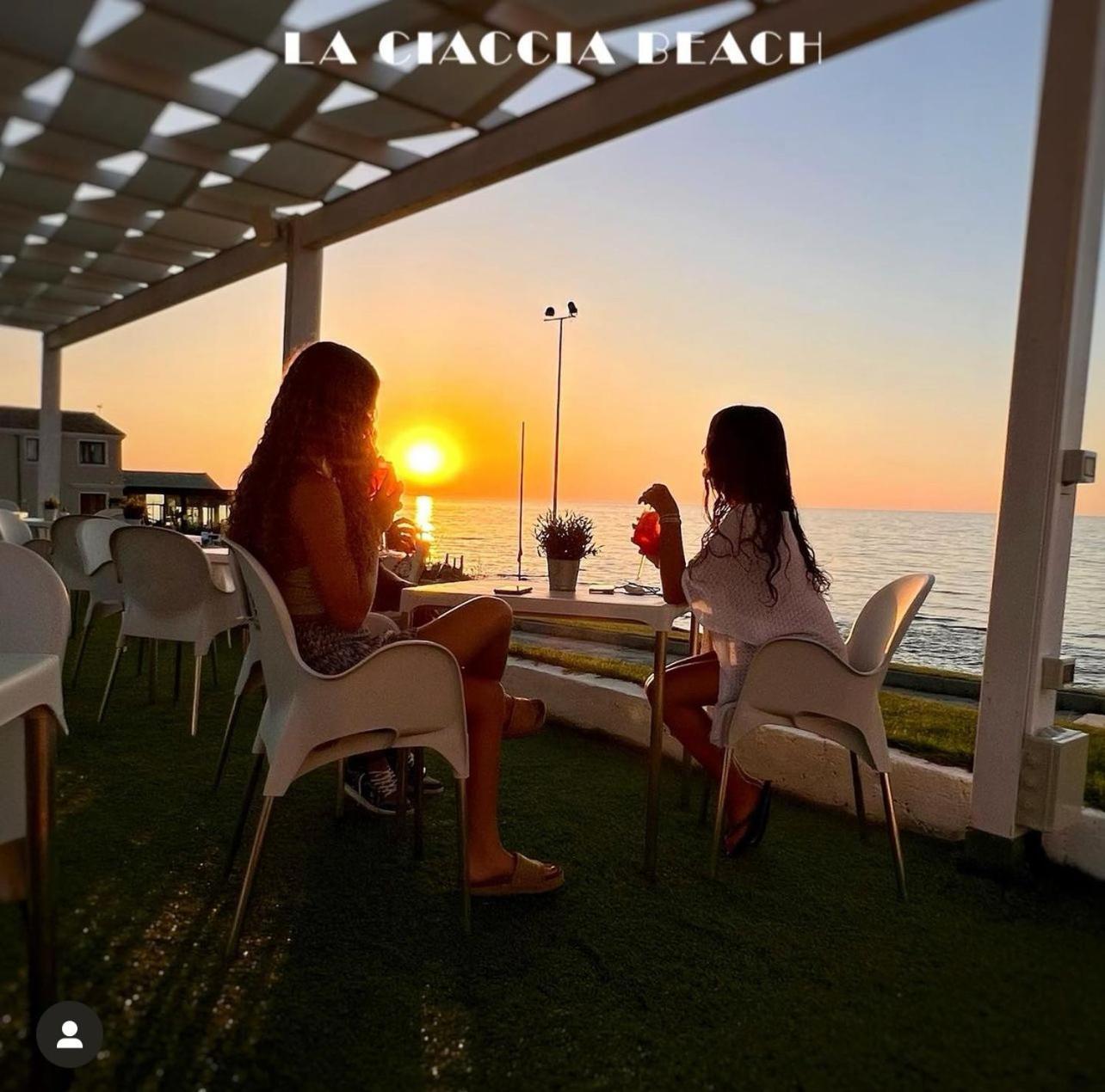 Apartment Tramonto Sea-Front Valledoria  Exterior photo