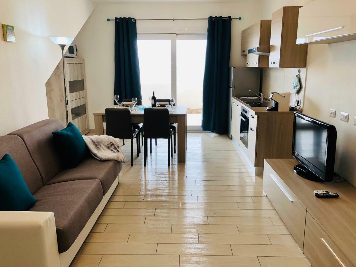 Apartment Tramonto Sea-Front Valledoria  Exterior photo