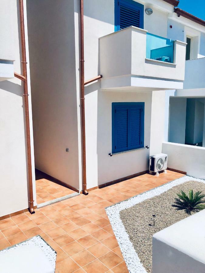 Apartment Tramonto Sea-Front Valledoria  Exterior photo