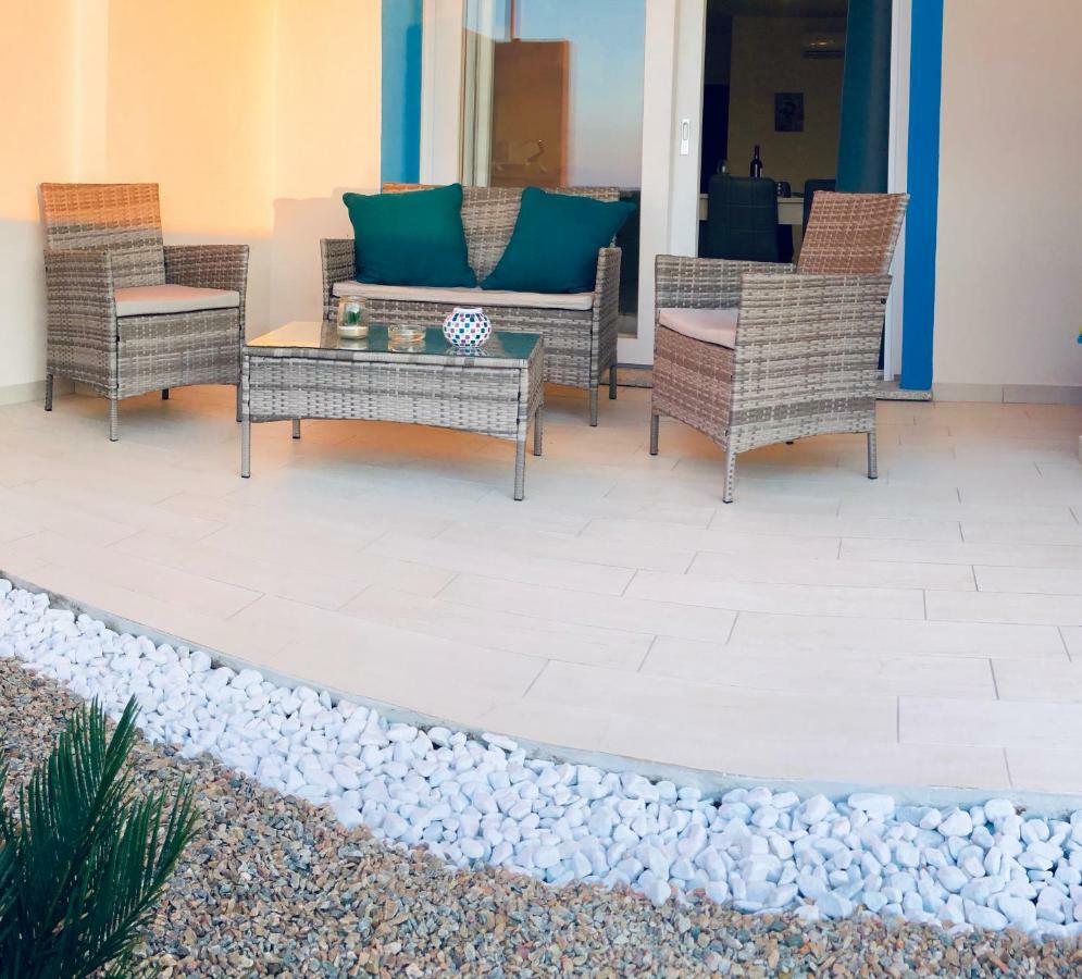 Apartment Tramonto Sea-Front Valledoria  Exterior photo